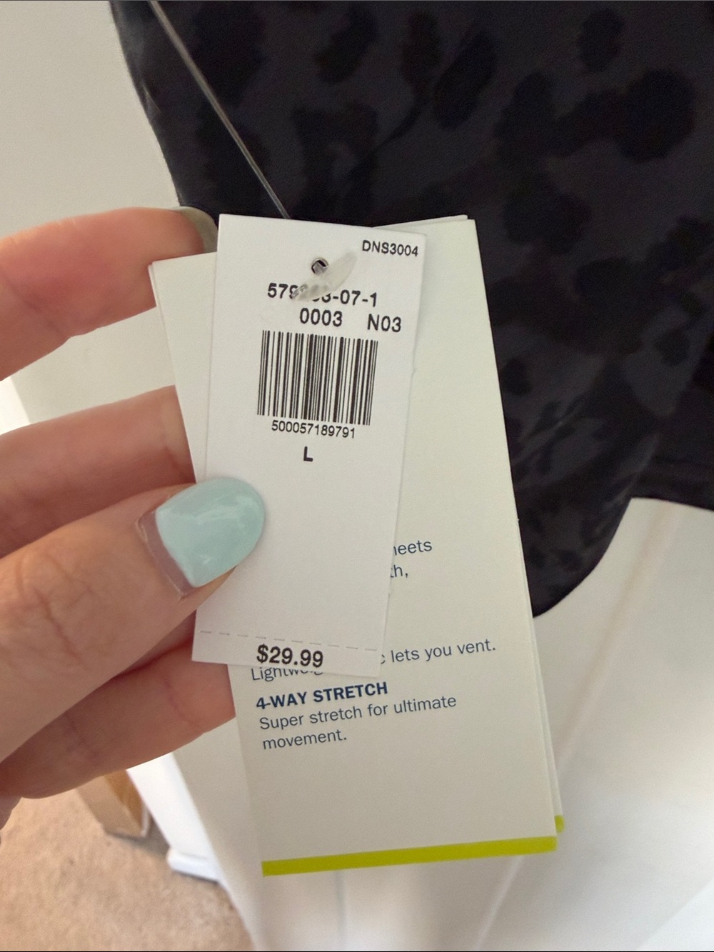 Old Navy Black Leopard Active Crop Top - Picture 3 of 4